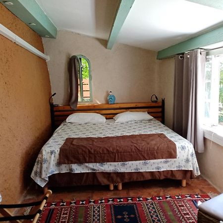 L'Atelier Panzió Saint-Maximin  Szoba fotó